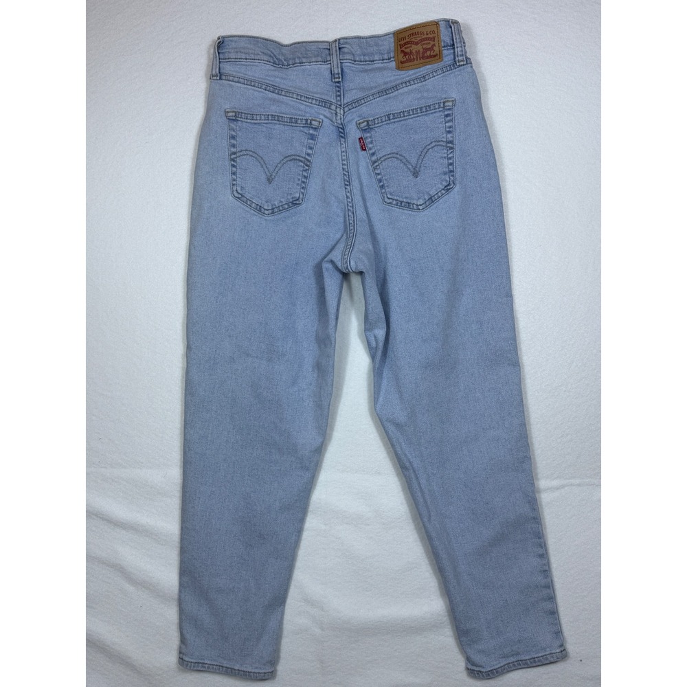 Levi's Women High Waisted Mom Jeans‎ Light Wash Distressed Size 28x25.5 - Picture 7 of 10